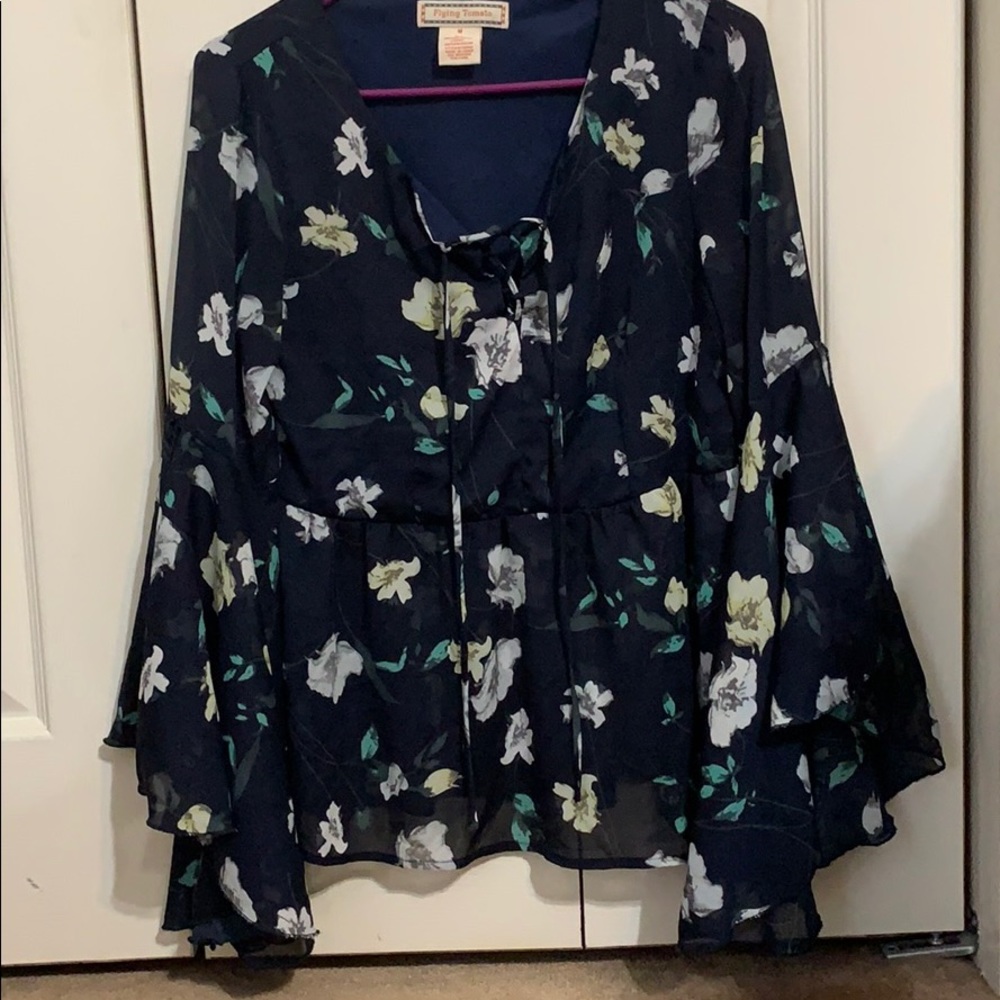 Flying tomato floral blouse